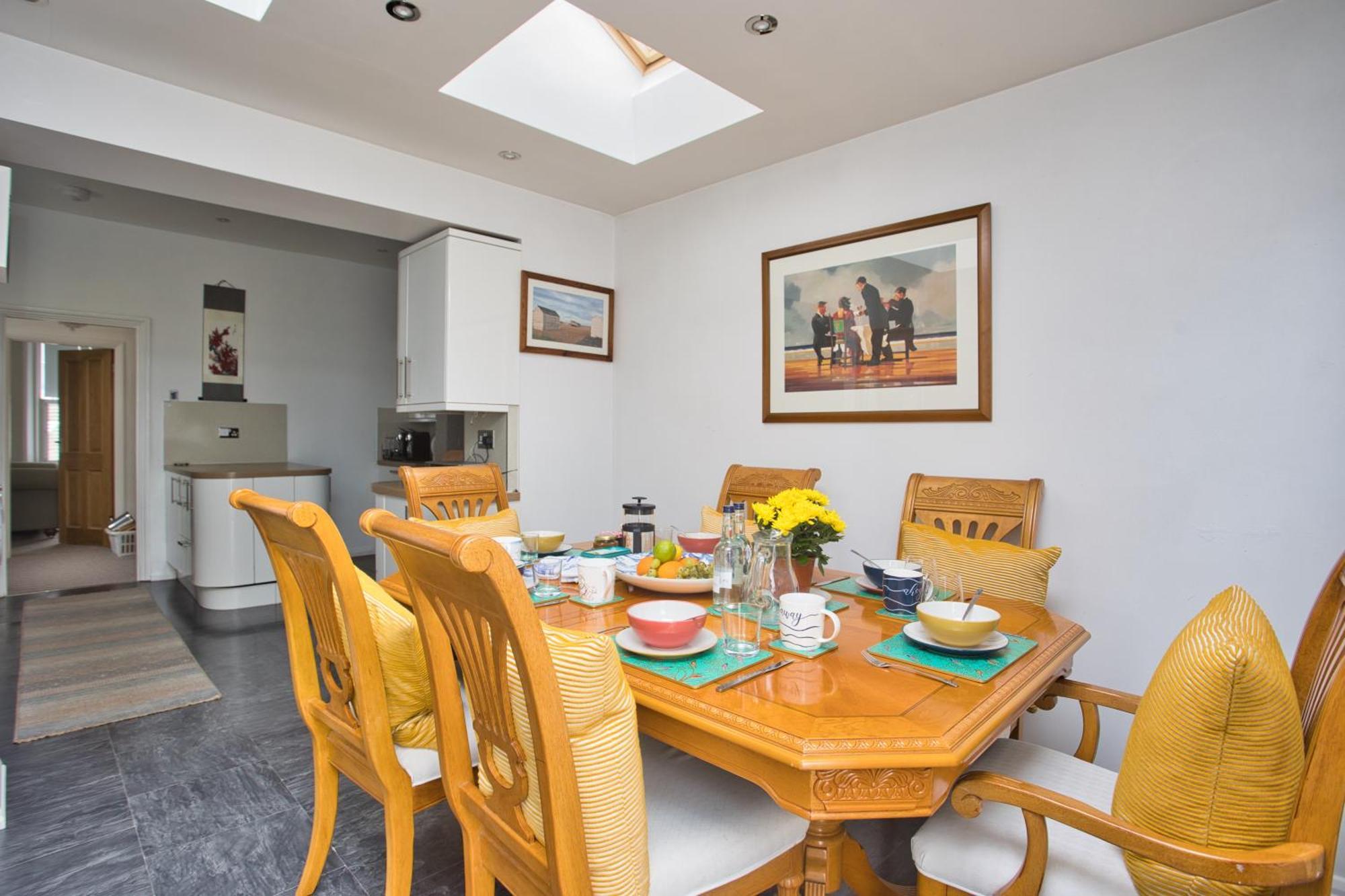 Spacious Seaside Escape In The Heart Of Deal, 4 Mins From The Beach 外观 照片